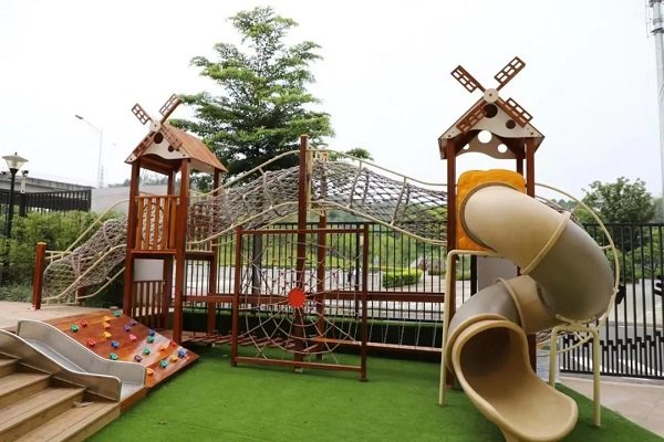 深圳市龙华区德风小学附属中森幼儿园